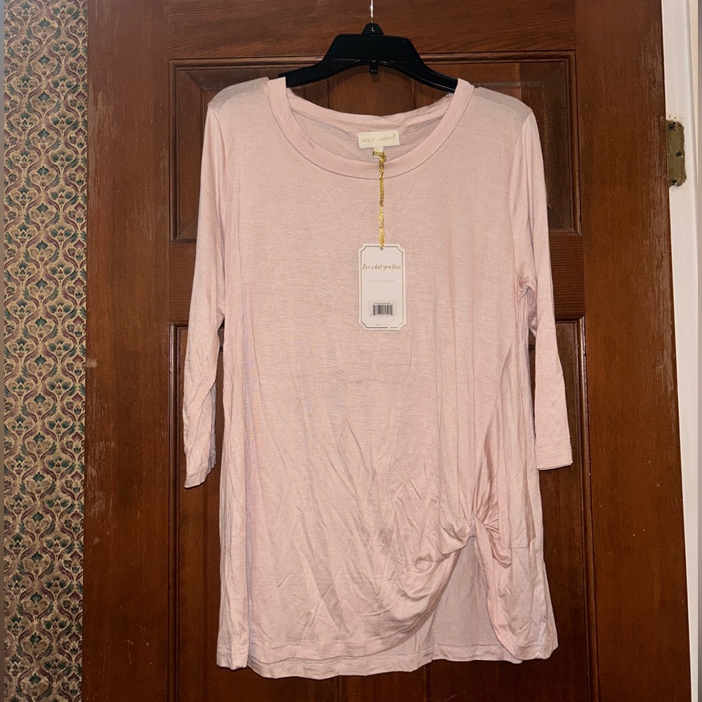 Simply southern shirt size small